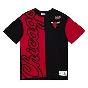 Men’s Mitchell and Ness Chicago Bulls Split Short Sleeve T-Shirt